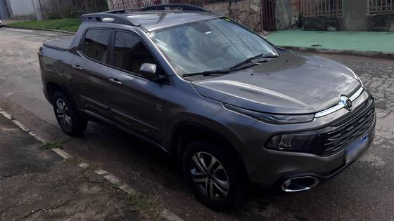 FIAT TORO 2.4 16V MULTIAIR FLEX FREEDOM AT9 FIAT TORO 2.4 16V MULTIAIR FLEX FREEDOM AT9
